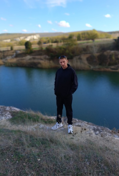 Думаю пообщаться с девушками, женщинами или парами!!! ЖДУ!!! 